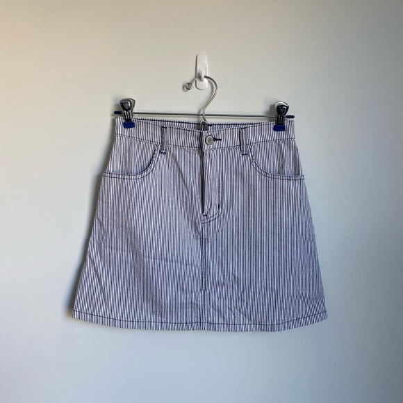 Brandy Melville mini skirt - Picture 2 of 4